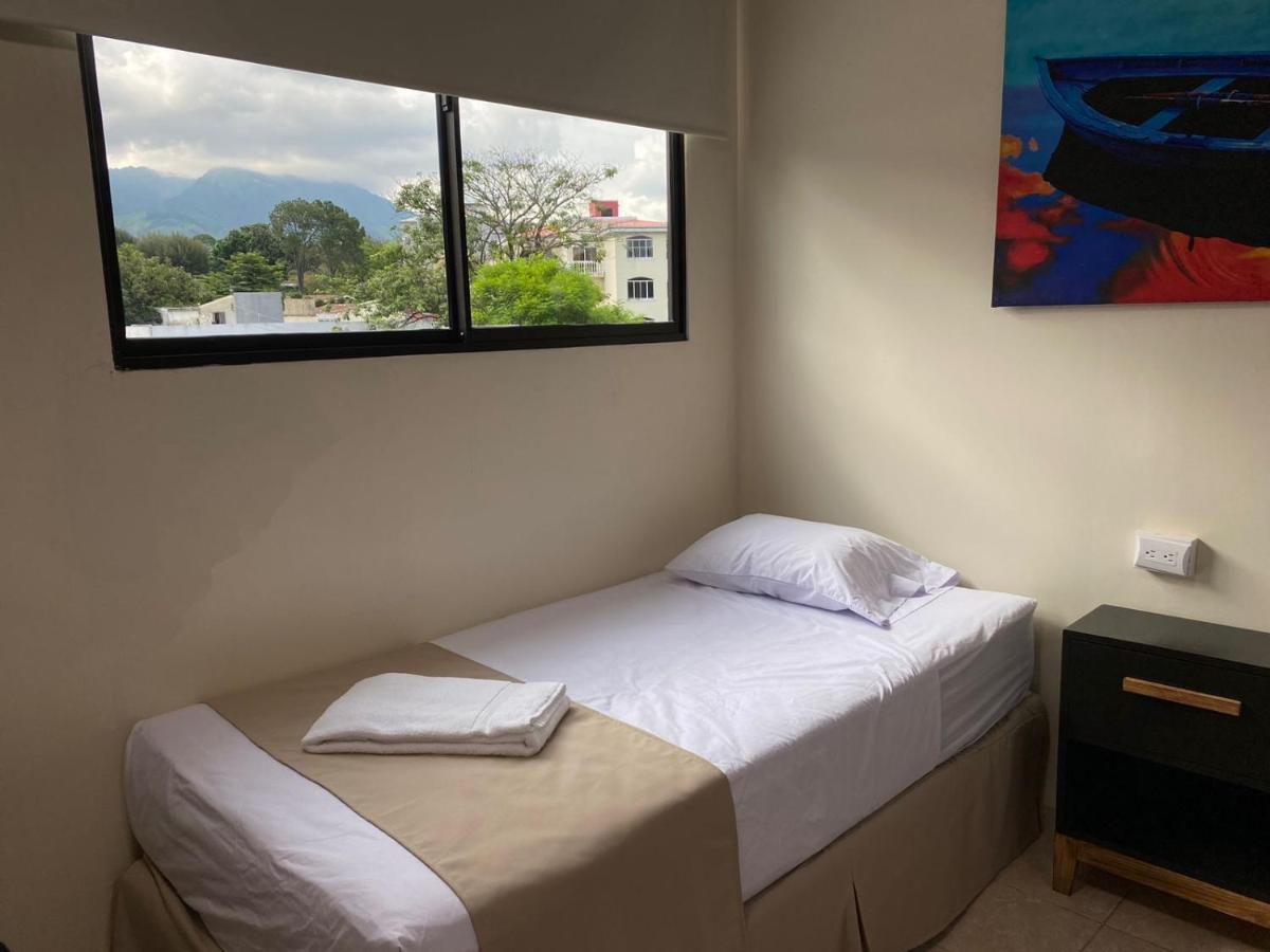 Hotel La Capilla - Suites & Apartments San Benito San Salvador Exteriör bild